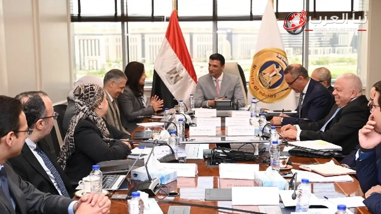 وزارة الصناعة والأمم المتحدة تطلقان مسار SETI لتركيب 200 ميجاوات طاقة شمسية في 20 منشأة حكومية