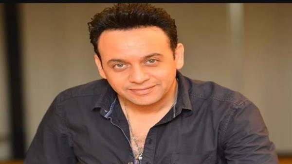محمد الشريف يعلن مفاجأة «عيلة تعمل عمايل».. مصطفى قمر ضيف شرف ومطرب التتر محمد الشريف يعلن مفاجأة «عيلة تعمل عمايل».. مصطفى قمر ضيف شرف ومطرب التتر