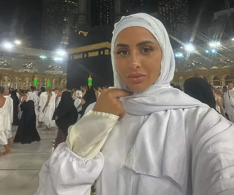 عارضة الأزياء مارين الحيمر تعلن اعتناقها الإسلام 