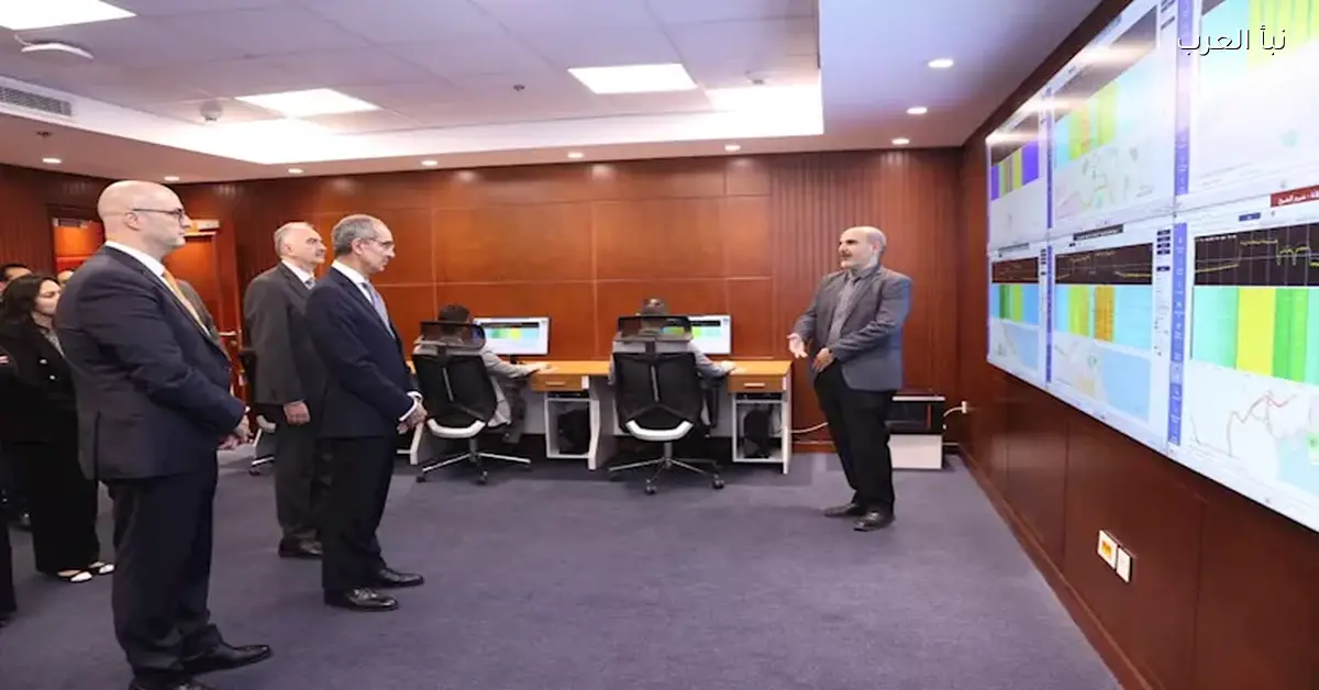 وزير الاتصالات ي inaugurates مركز مراقبة الطيف الترددي في الجيزة