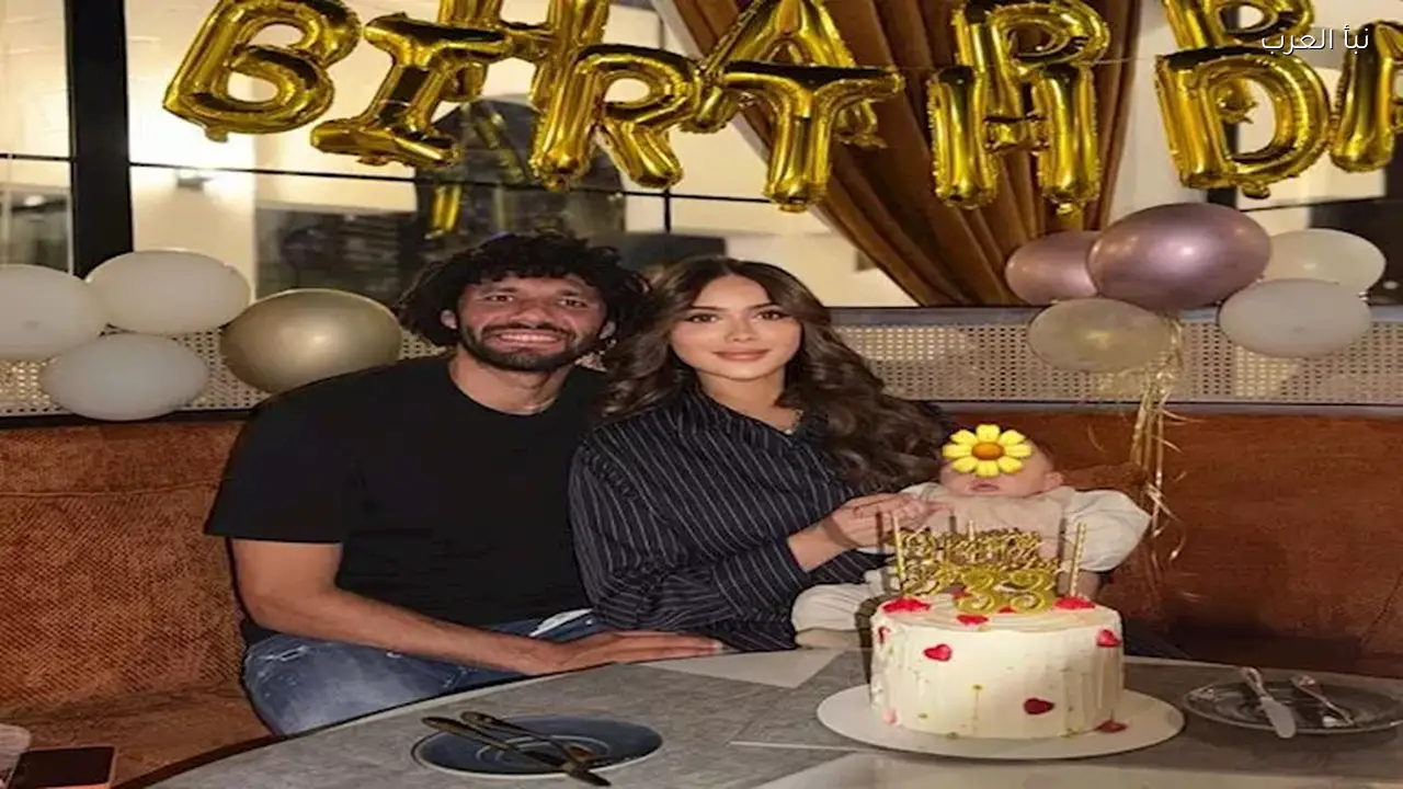 زوجة محمد النني تحتفل بعيد ميلادها وتنشر صورًا لهما مع تعليق “المثالية”
