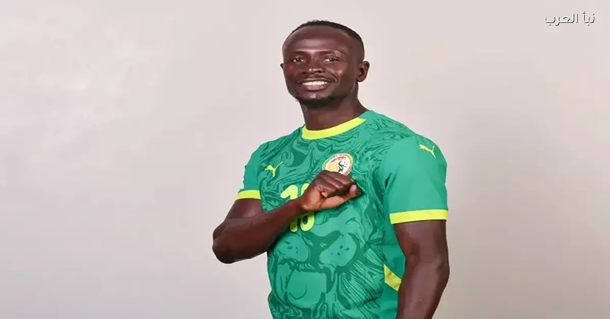 سلوك إنساني نبيل لساديو ماني من خلال تنظيف حمام مسجد والتبرع بنصف مليون جنيه إسترليني