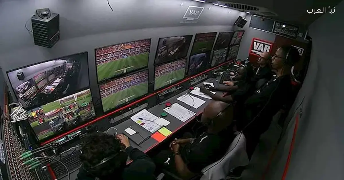 طاقم تحكيم مباراة مصر ونيجيريا في كأس أمم أفريقيا يتصدر الأخبار