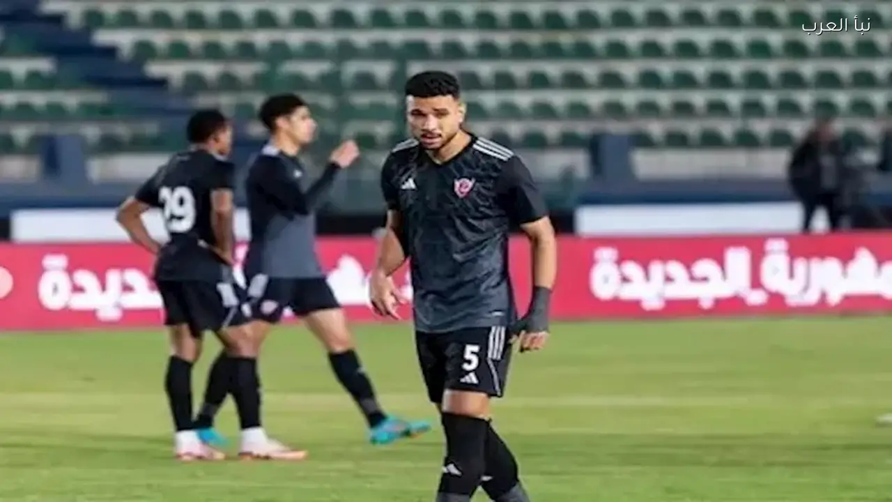 لقطة إنسانية مؤثرة بين هادي رياض ووالدته بعد اقترابه من الأهلي