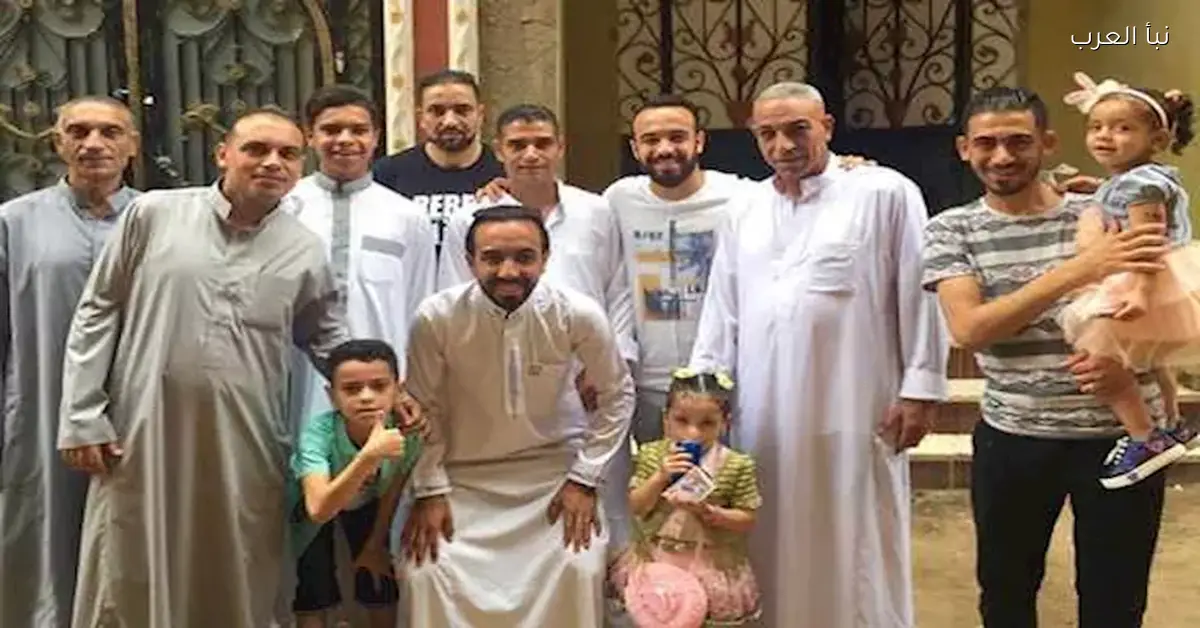 محمد مجدي أفشة ينضم إلى الاتحاد السكندري ونتعرف على أبرز المعلومات عن عائلته من خلال 19 صورة