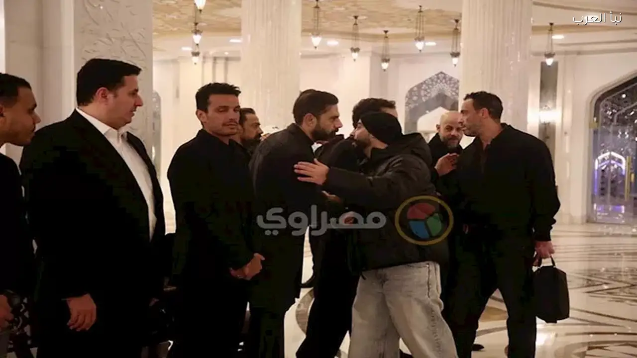 نجوم الفن يتوافدون إلى عزاء والد الموزع الموسيقي أحمد إبراهيم