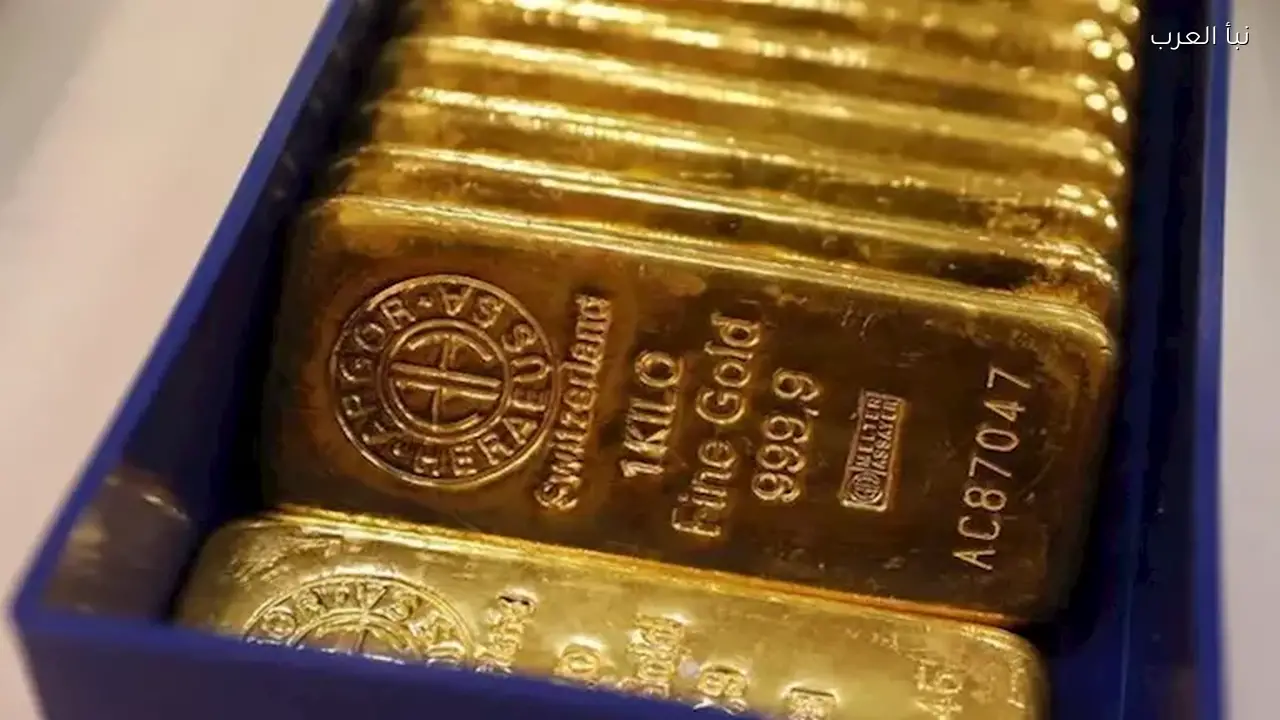 هبوط مفاجئ في سعر الذهب بخسارة 500 دولار للأونصة