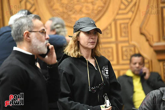 منه شلبي تقدم واجب العزاء منه شلبي تقدم واجب العزاء