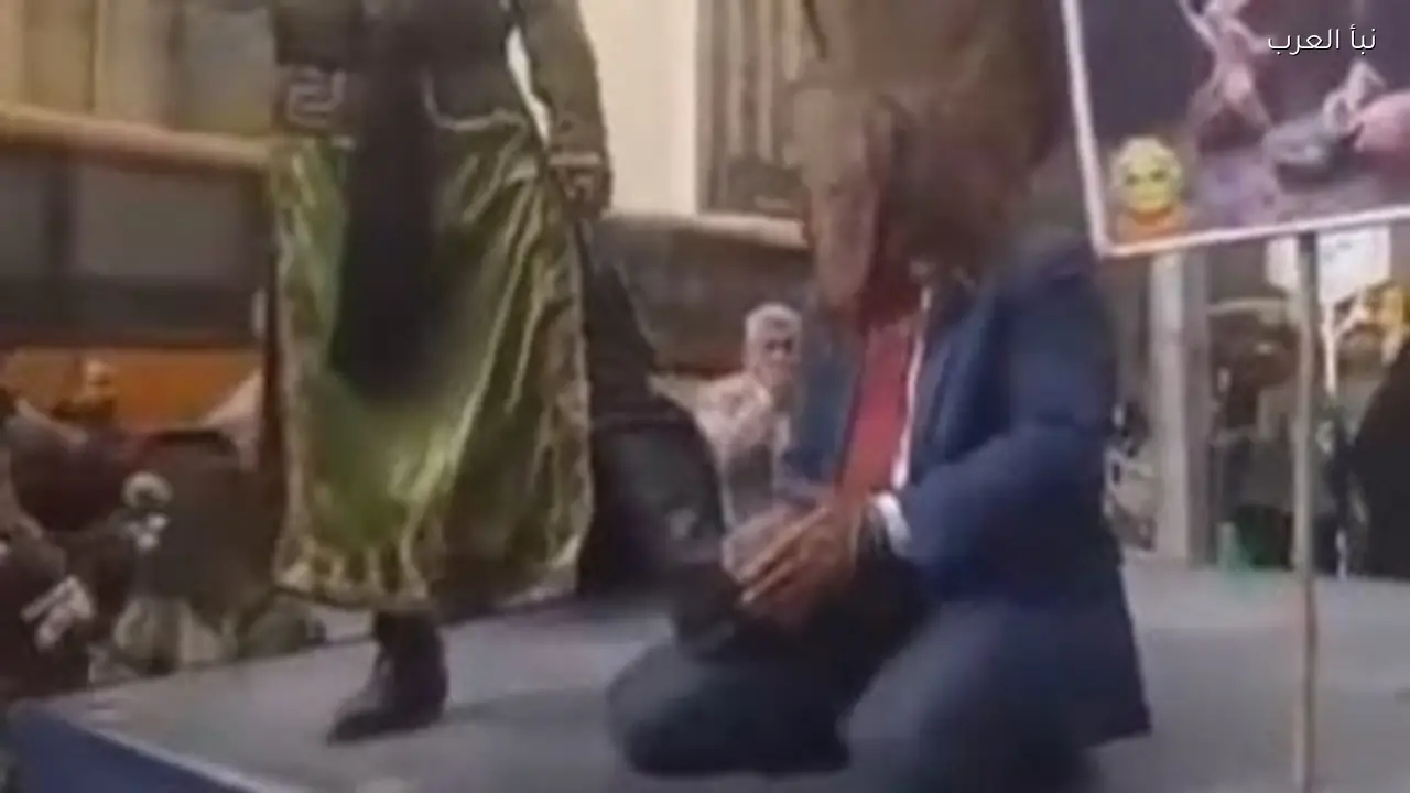 إيرانيون يقدمون مشهداً وهمياً لإعدام ترامب في الشوارع