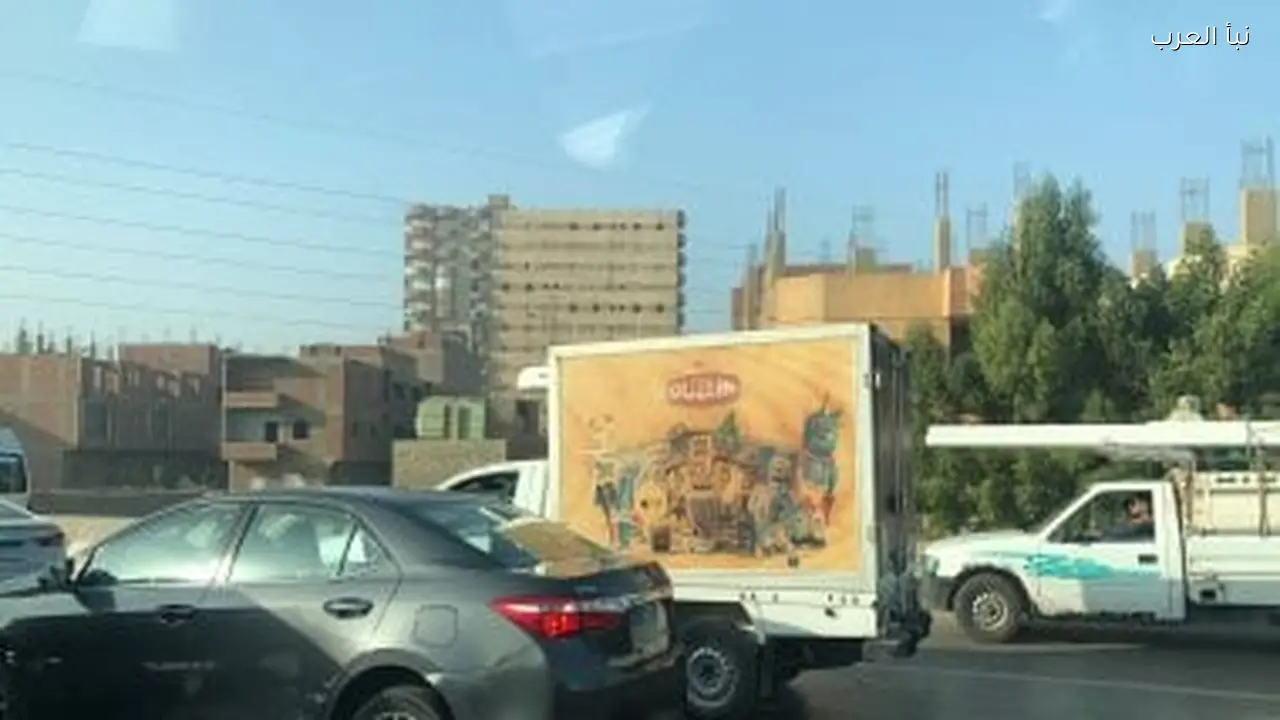 تباطؤ حركة السيارات في القاهرة والجيزة مع غلق شارع الهرم