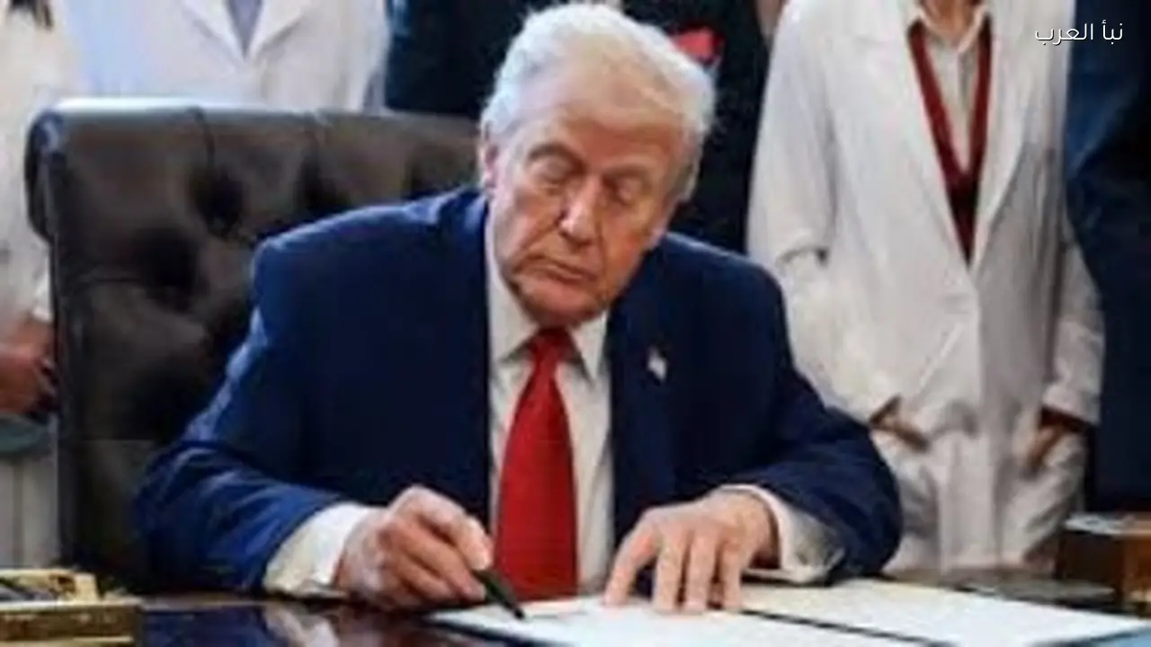 ترامب يعلن إغلاق مركز كينيدي لعامين وحفيد الرئيس يرد