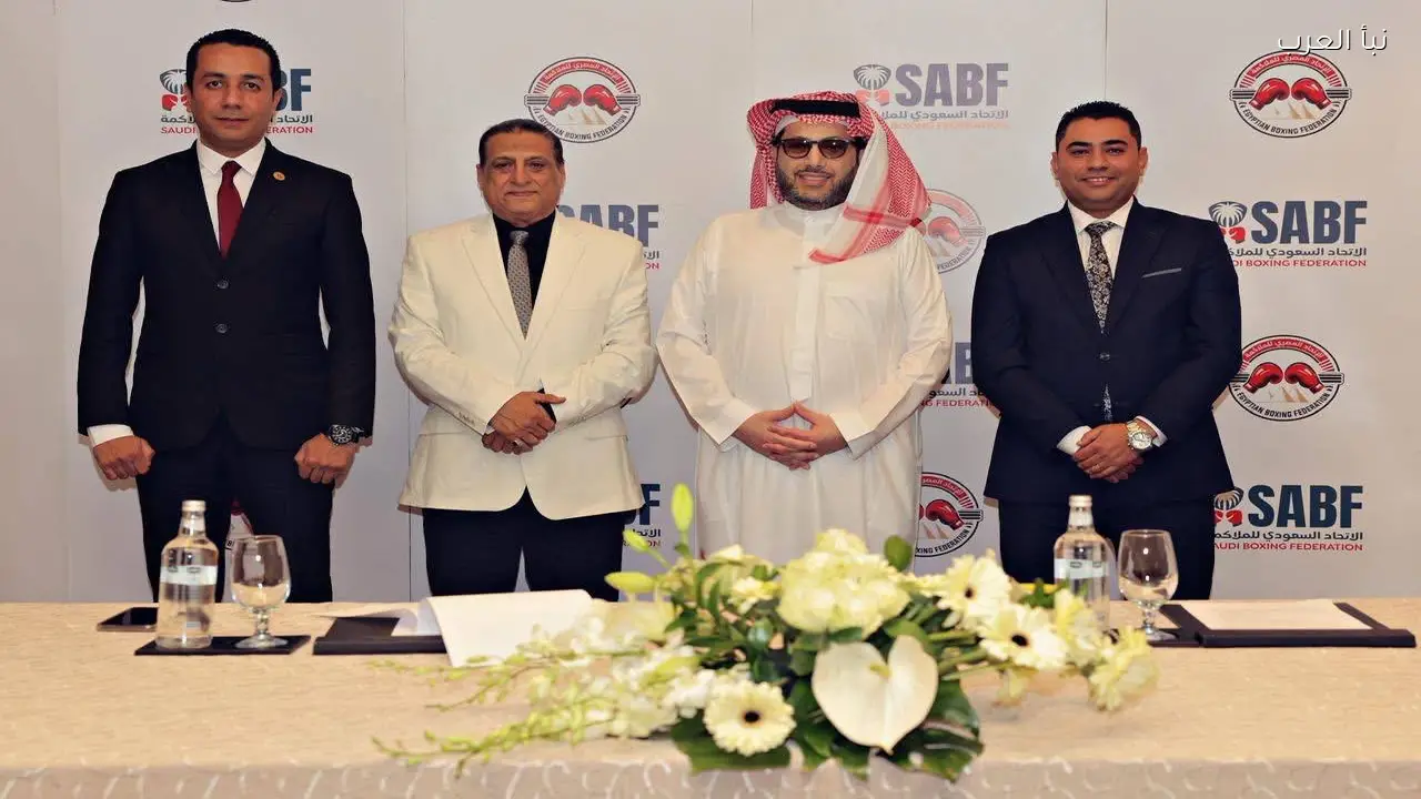 تركي آل الشيخ يعلن عن نزال عالمي قريب على سفح الأهرامات