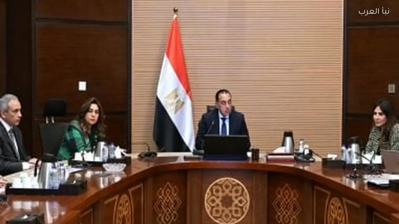 رئيس الوزراء يراجع تقدم مشروعات هيئة تنمية الصعيد