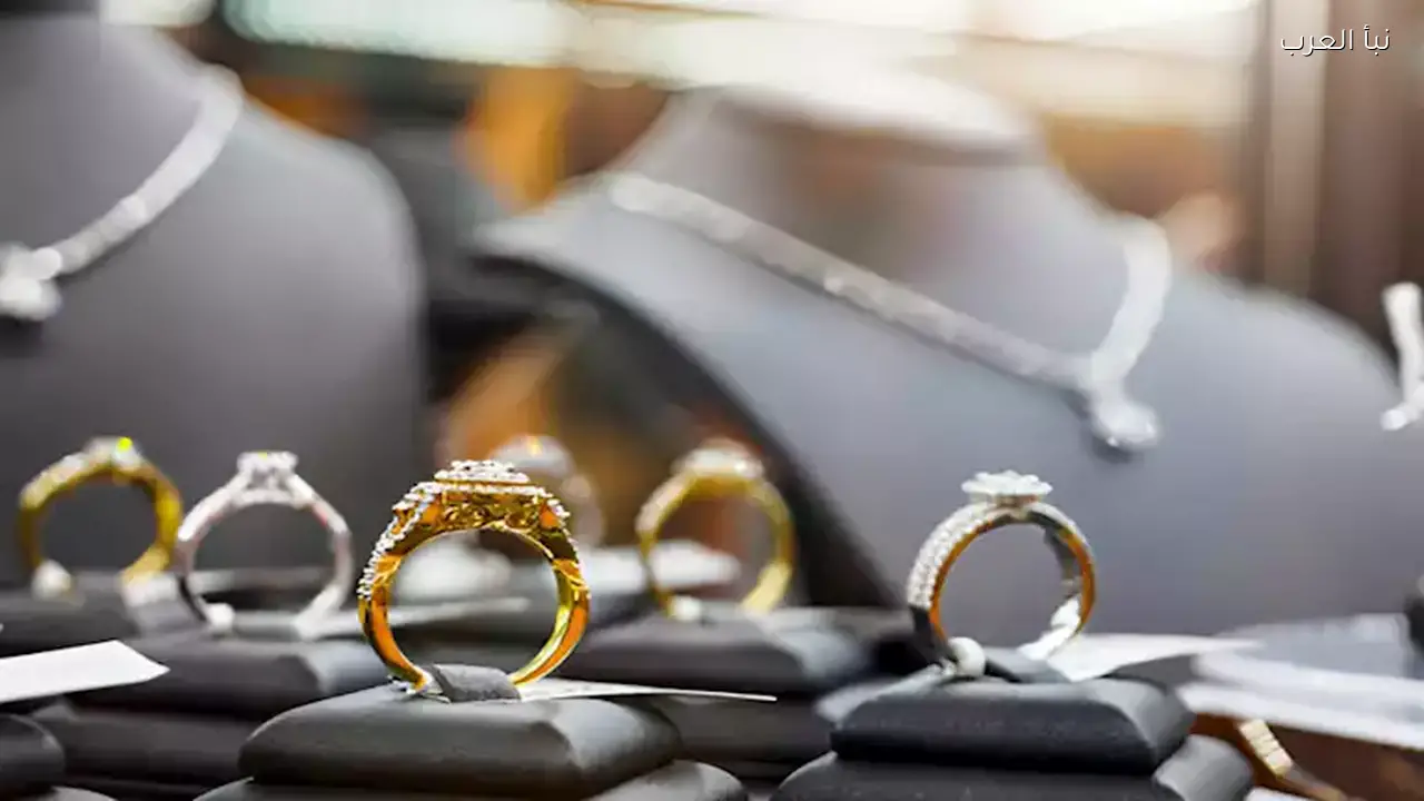 سعر الذهب في مصر ينخفض مساء اليوم