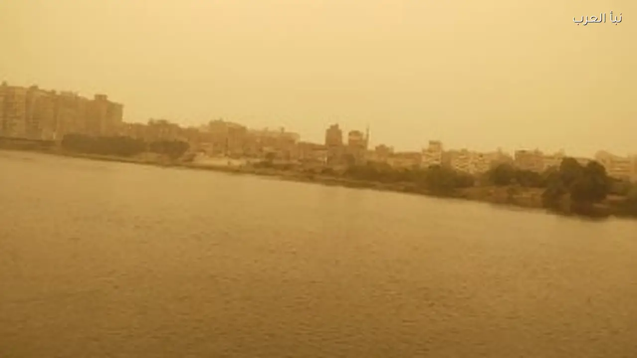 طقس متقلب في محافظات مصر مع أتربة تؤدي لانعدام الرؤية