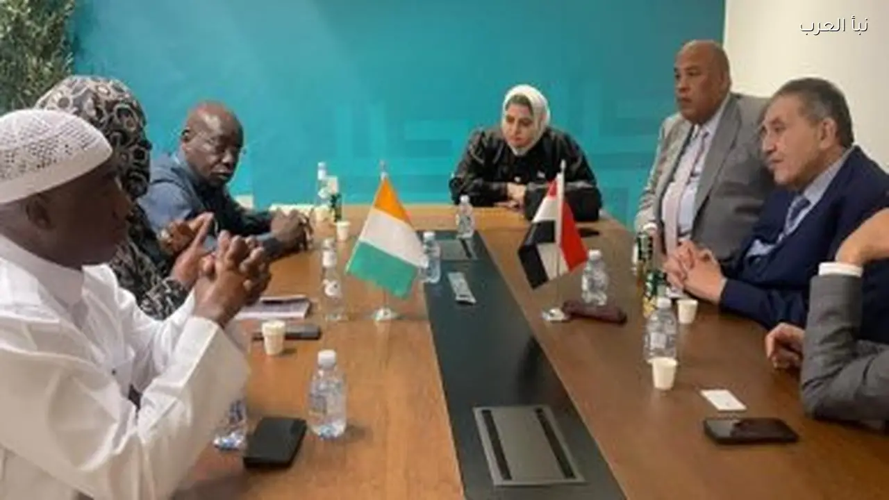 غرفة القاهرة تطلق أكاديمية الحلال وشعارها الذهبي بعد منتدى مكة