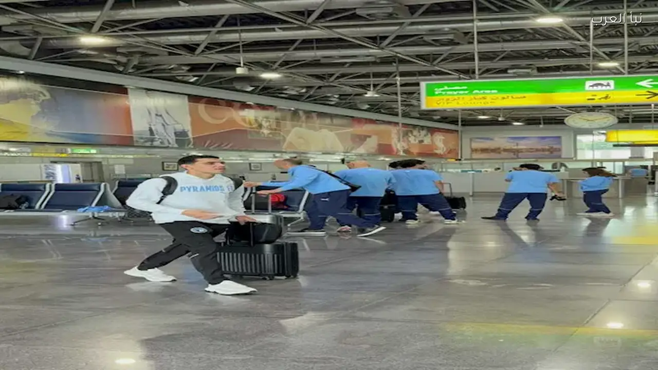 لاعب بيراميدز يدخل المستشفى بعد تعرضه لوعكة صحية