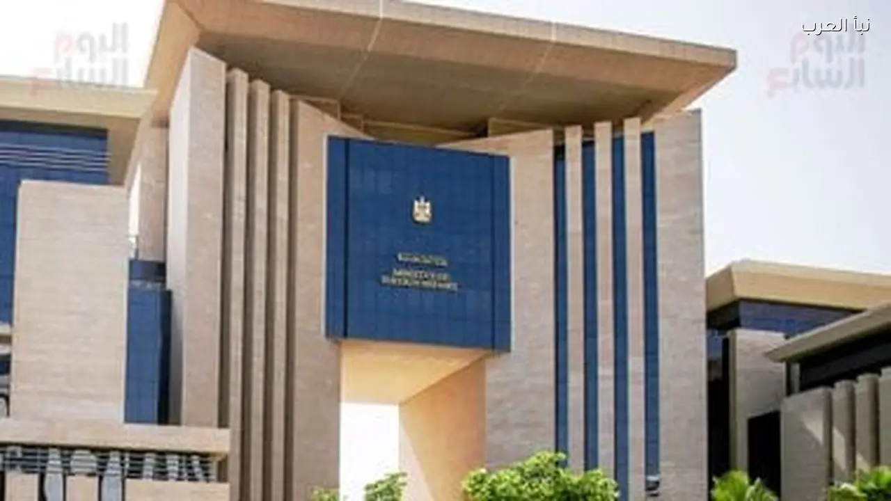 نائب وزير الخارجية يؤكد أولوية تطوير العمل القنصلي والتحول الرقمي