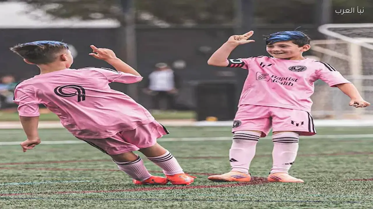 نجلا ميسي وسواريز يتألقان في احتفالهما الشهير اليوم