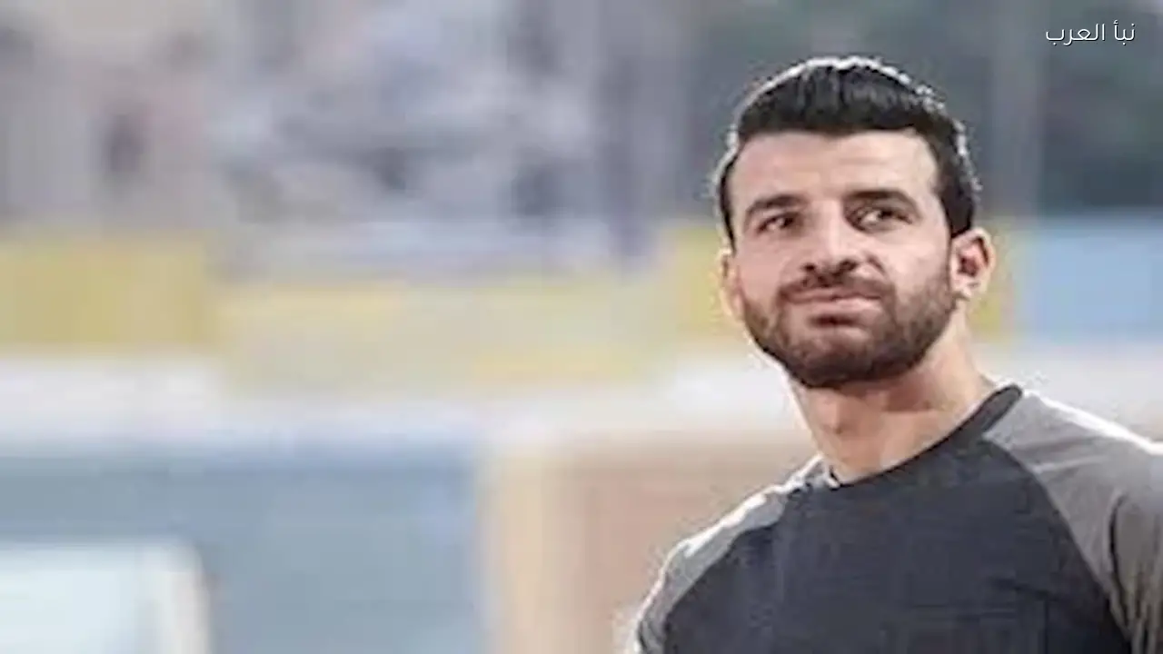 نجم الأهلي السابق ينعى والده بعد وفاته