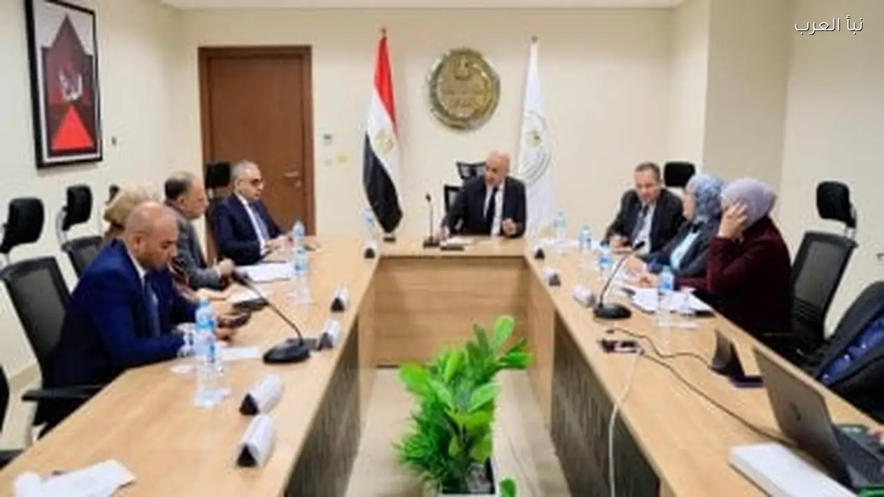 وزير التعليم يناقش خطة إنهاء الفترة المسائية في المدارس