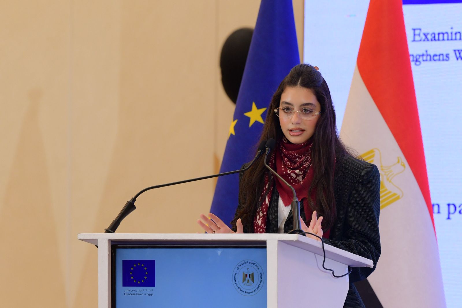 ياسمين العبد في حفل اطلاق مباردة  ورد الخير(5)