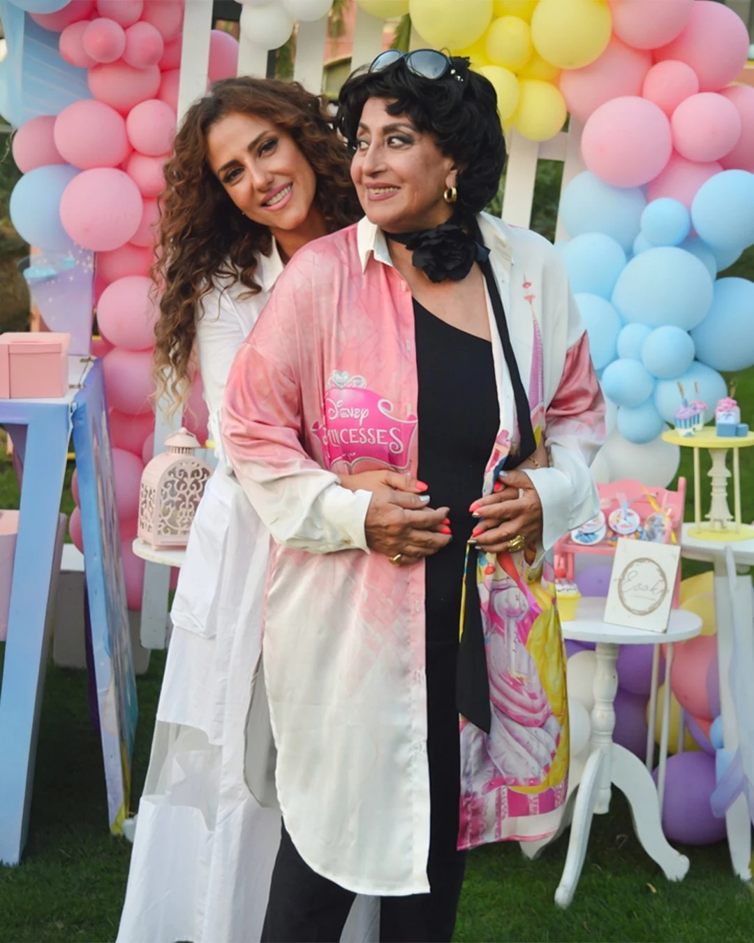 حنان مطاوع ووالدتها الفنانة سهير المرشدي