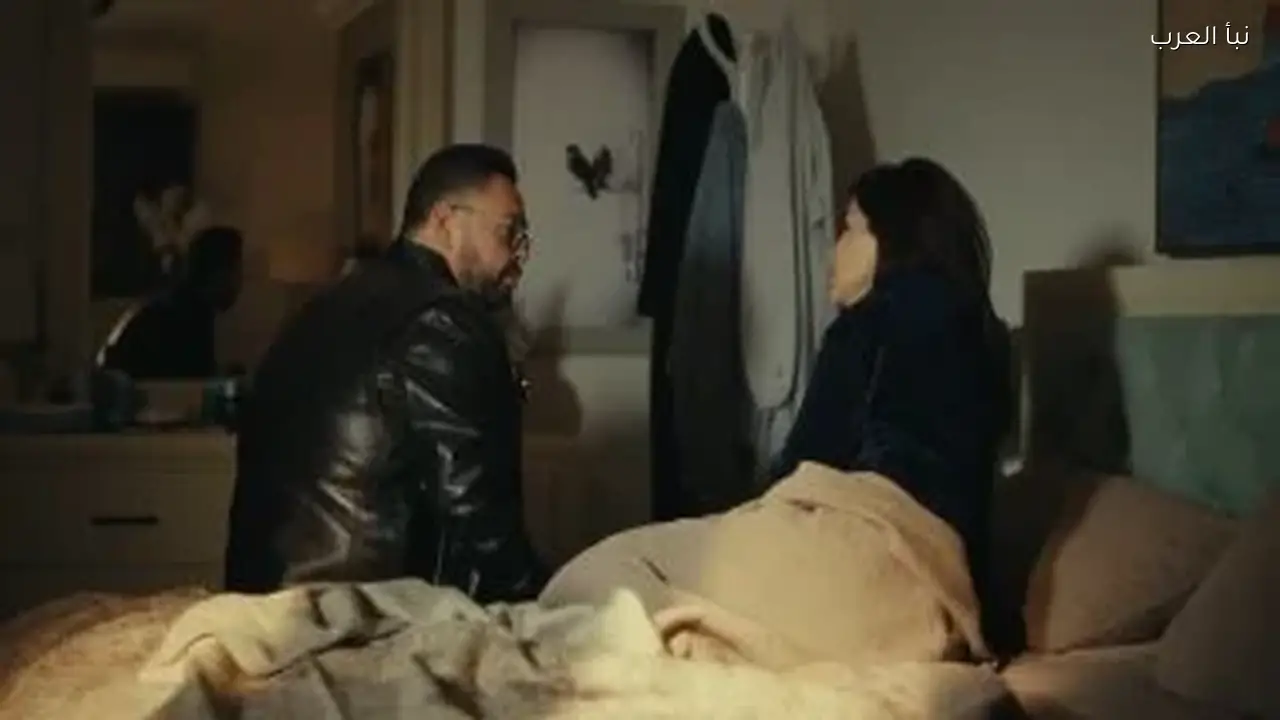 آمنة تنهار في الحلقة 6 من مسلسل اللون الأزرق بعد فصلها من العمل