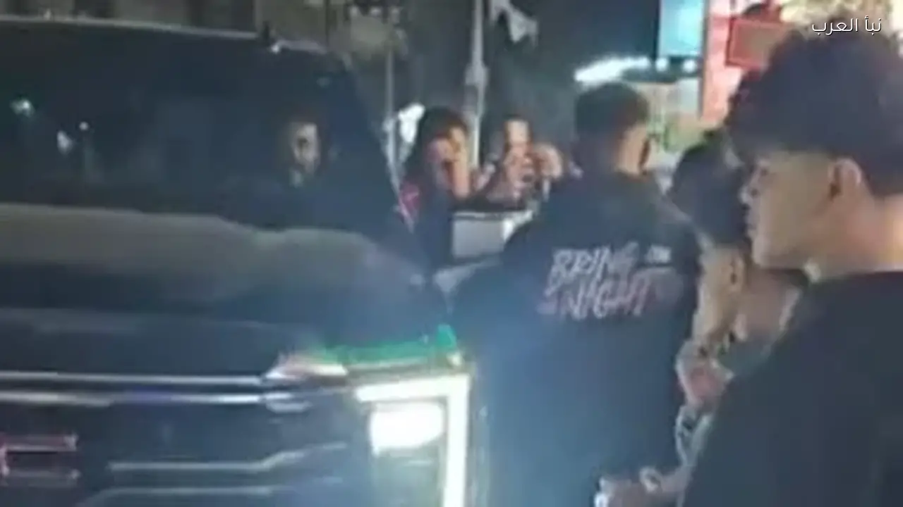 أحمد العوضي يحقق نجاحاً كبيراً مع أغنية “علي كلاي” في الشارع