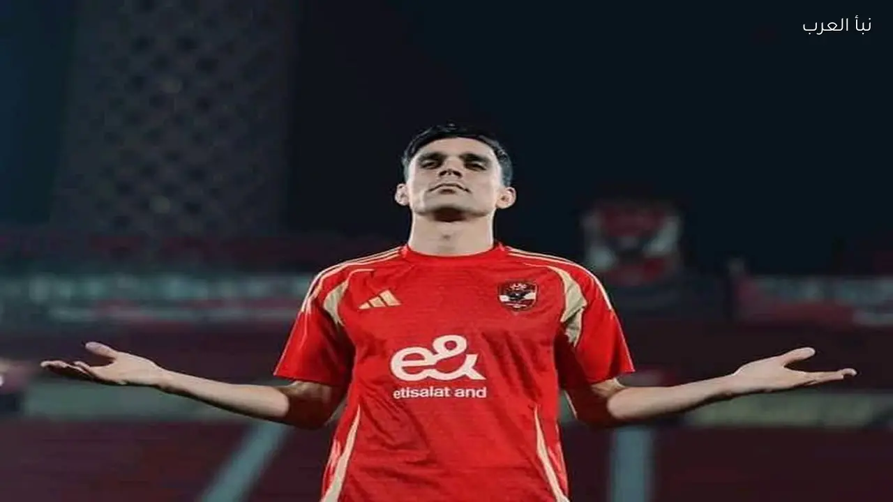 أشرف بن شرقي يثير أزمة داخل الأهلي ويهدد بالرحيل