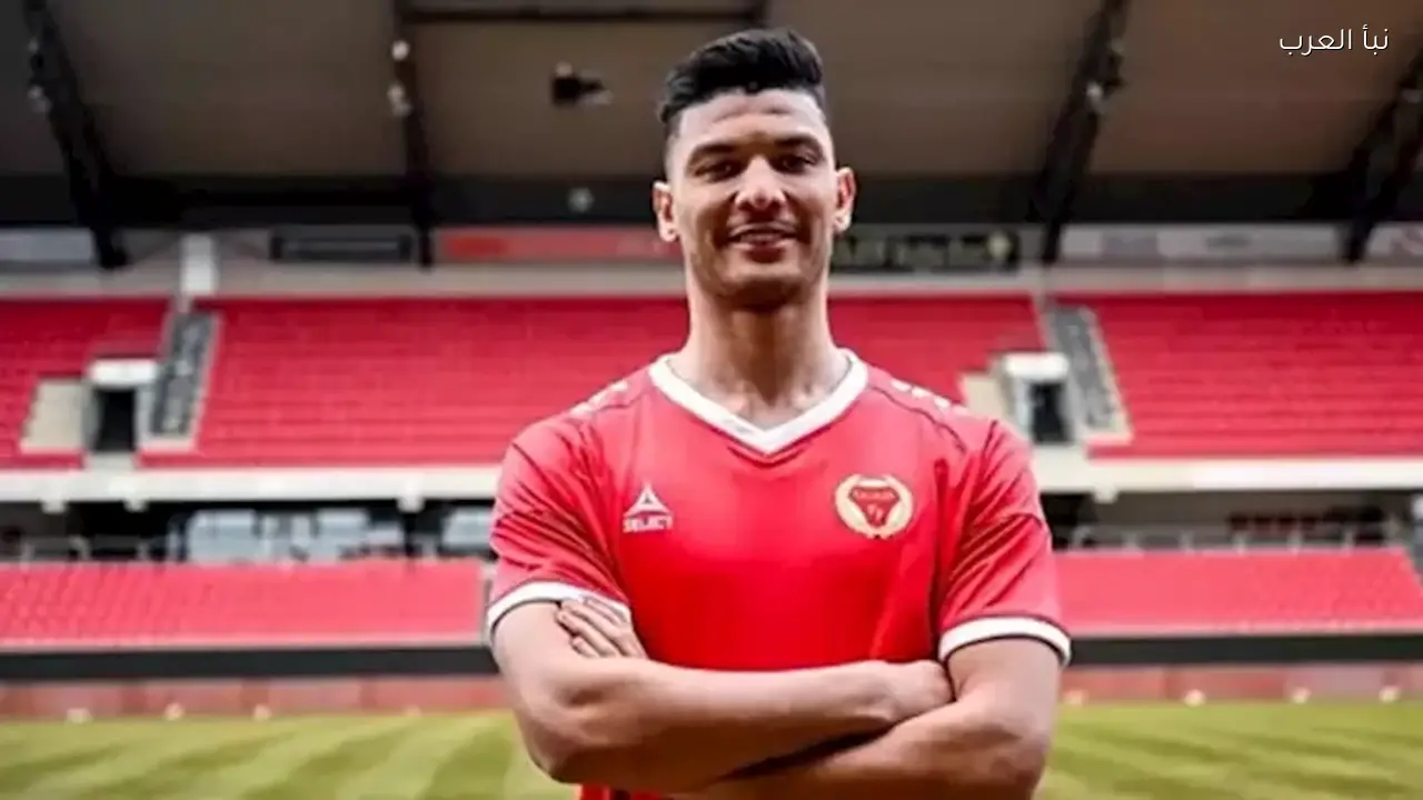 أشرف داري يواجه مدرب الأهلي السابق في الدوري السويدي