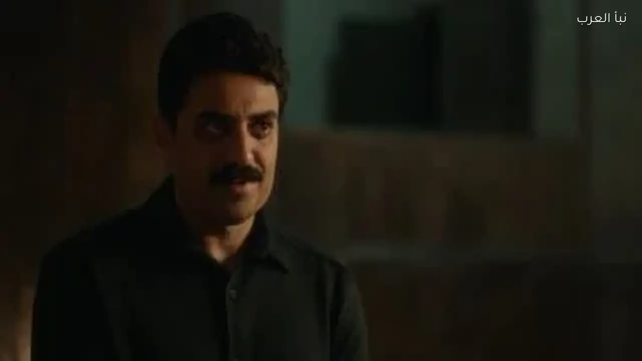 أمير كرارة يجهز إسلام جمال للسفر خارج البلاد في رأس الأفعى الحلقة 20