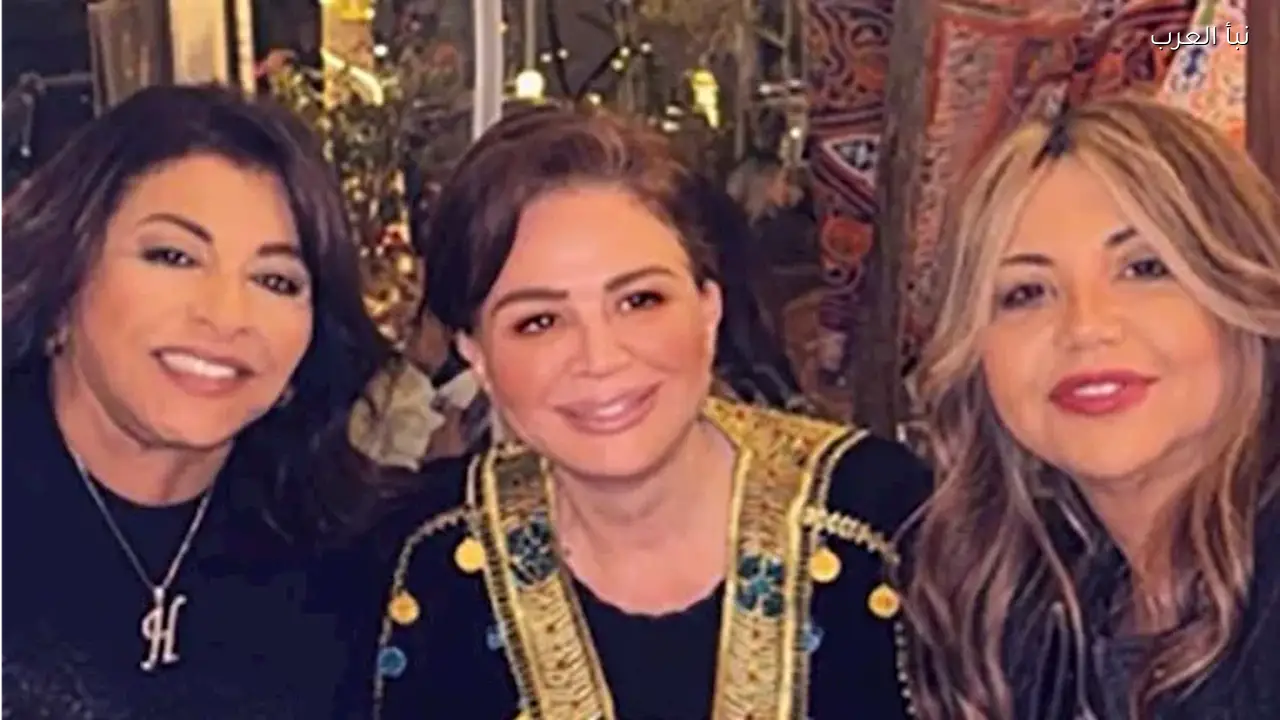 إلهام شاهين تحتفل بعيد ميلاد بوسي شلبي مع نجل هالة صدقي