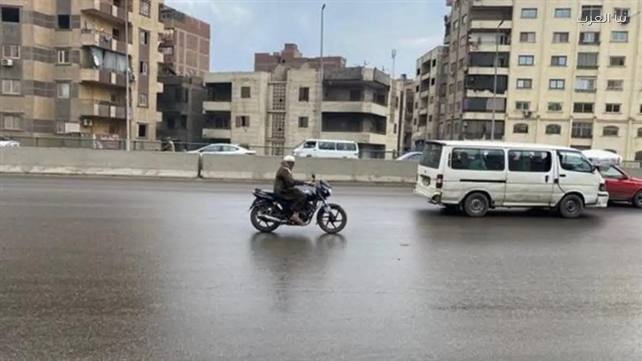 الإسكندرية تواجه الأمطار الرعدية وتراكم المياه في الشوارع اليوم