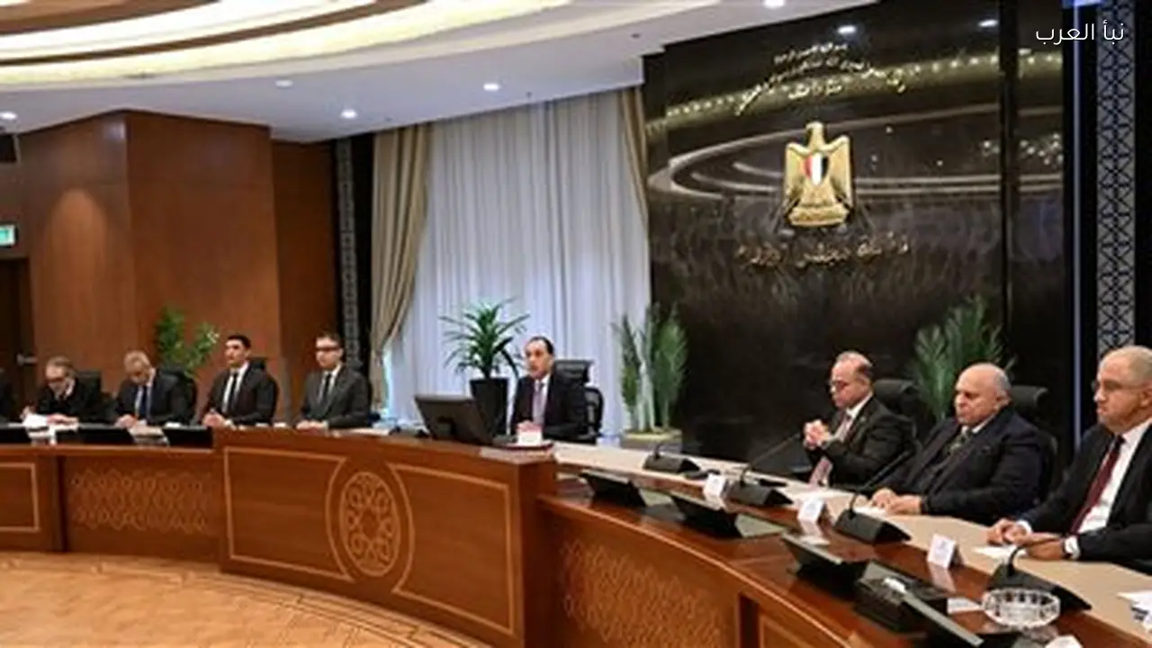 الحكومة تؤكد تأمين احتياجات التمويل لمستلزمات الإنتاج اليوم