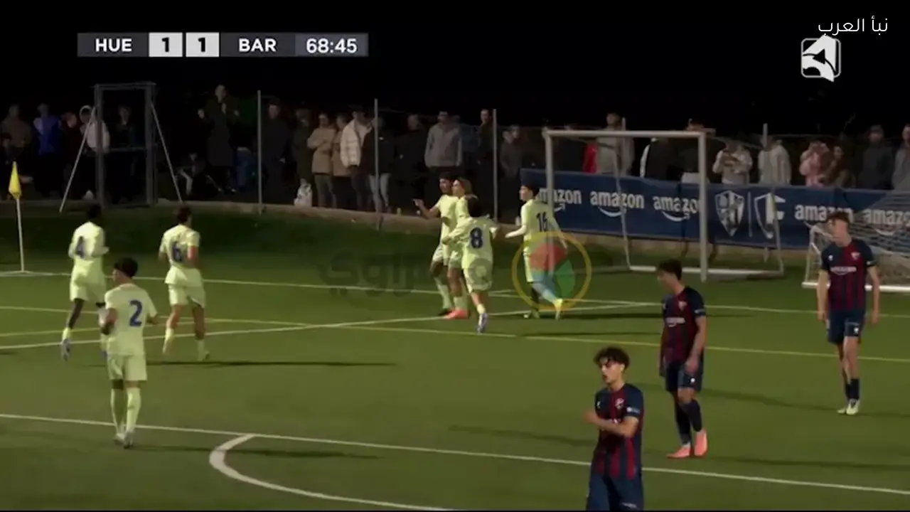 برشلونة يحتفي بهدف حمزة عبد الكريم أمام هويسكا بالدوري