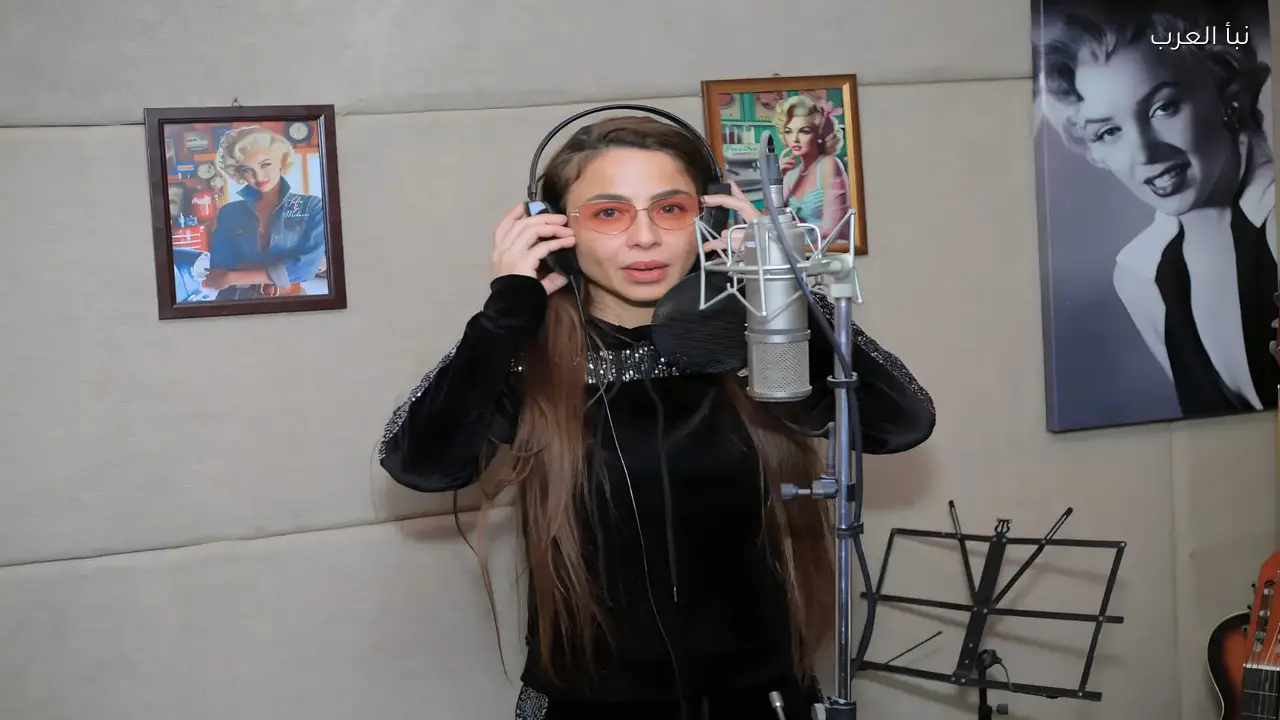 دوللي شاهين تحقق نجاحًا ملحوظًا بكليبها الجديد “واحشاني يامه”