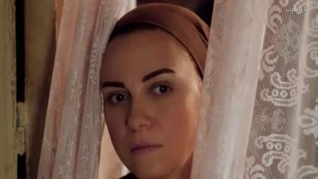 ريهام عبد الغفور وحمزة العيلي يعبّران عن إعجابهما في الحلقة 1 من مسلسل حكاية نرجس