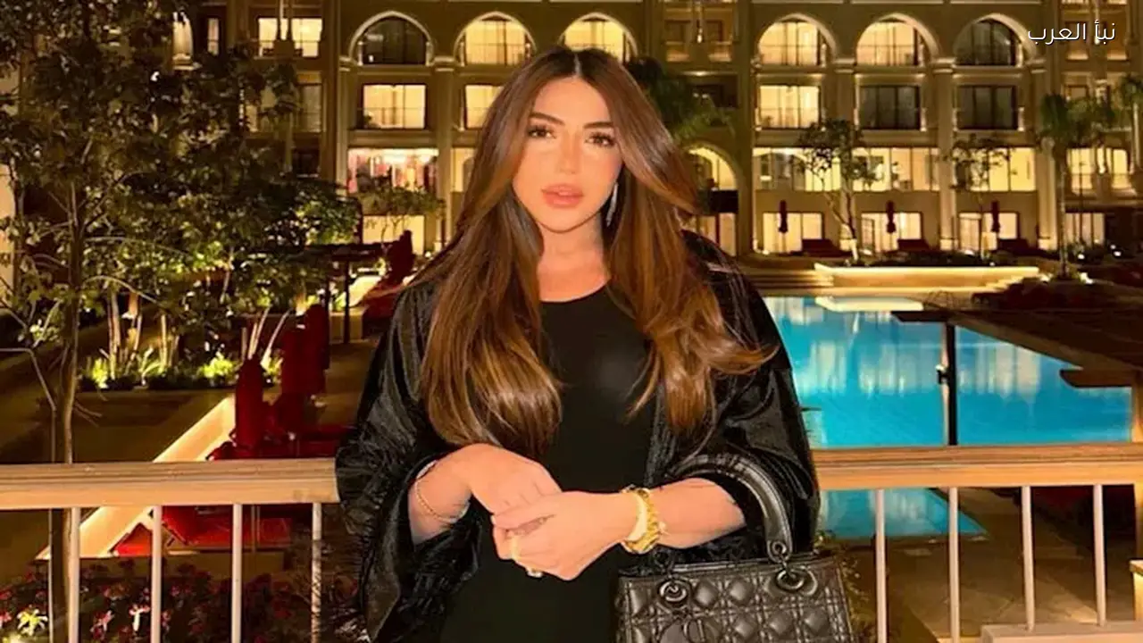 سارة سلامة تخطف الأنظار بإطلالة أنيقة على إنستجرام