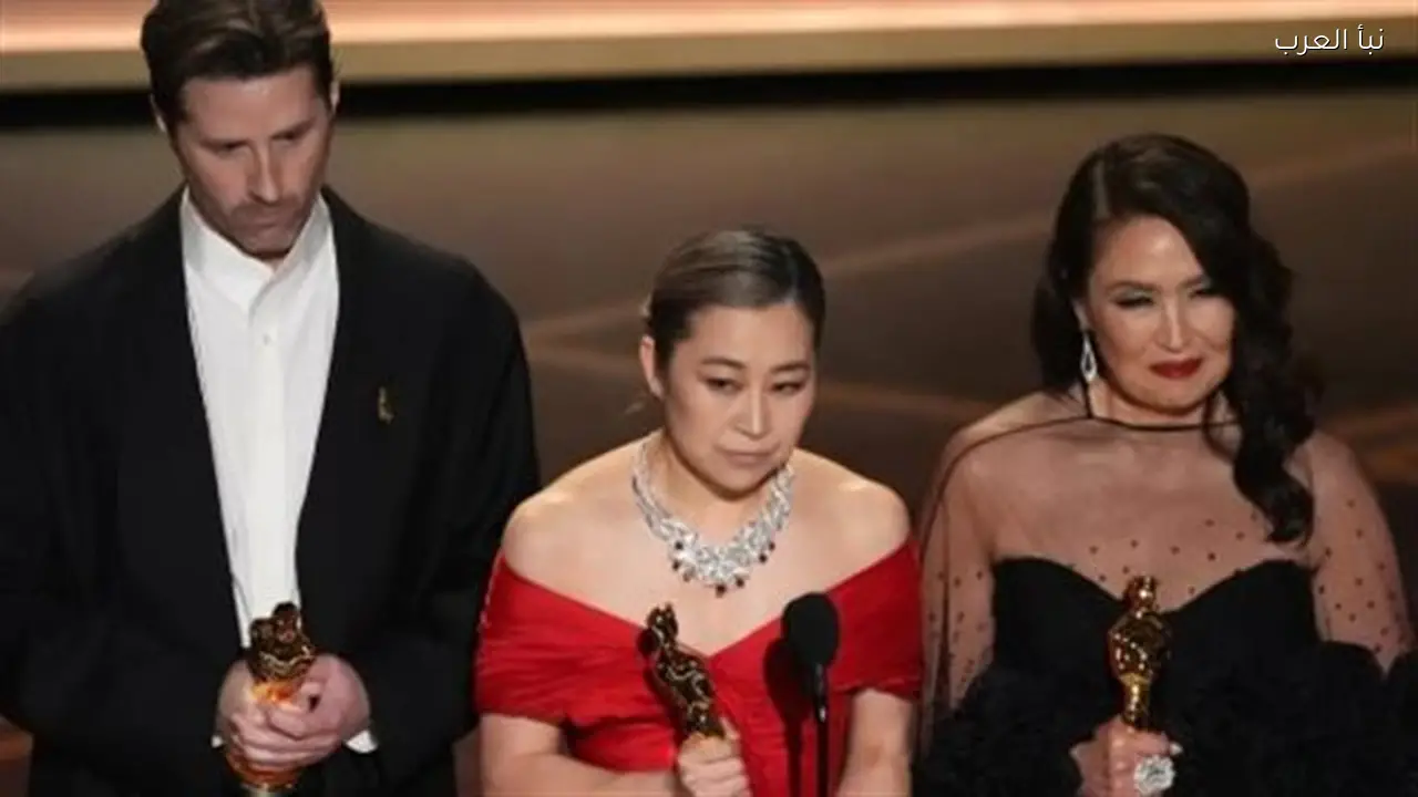 شون بن وإيمي ماديغان يحصلان على جوائز التمثيل الثانوي في أوسكار 2026