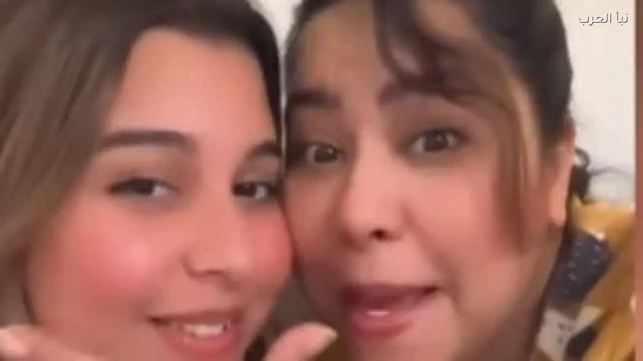 شيرين عبد الوهاب تظهر مع ابنتها في صورة جديدة بعد وعكتها الصحية