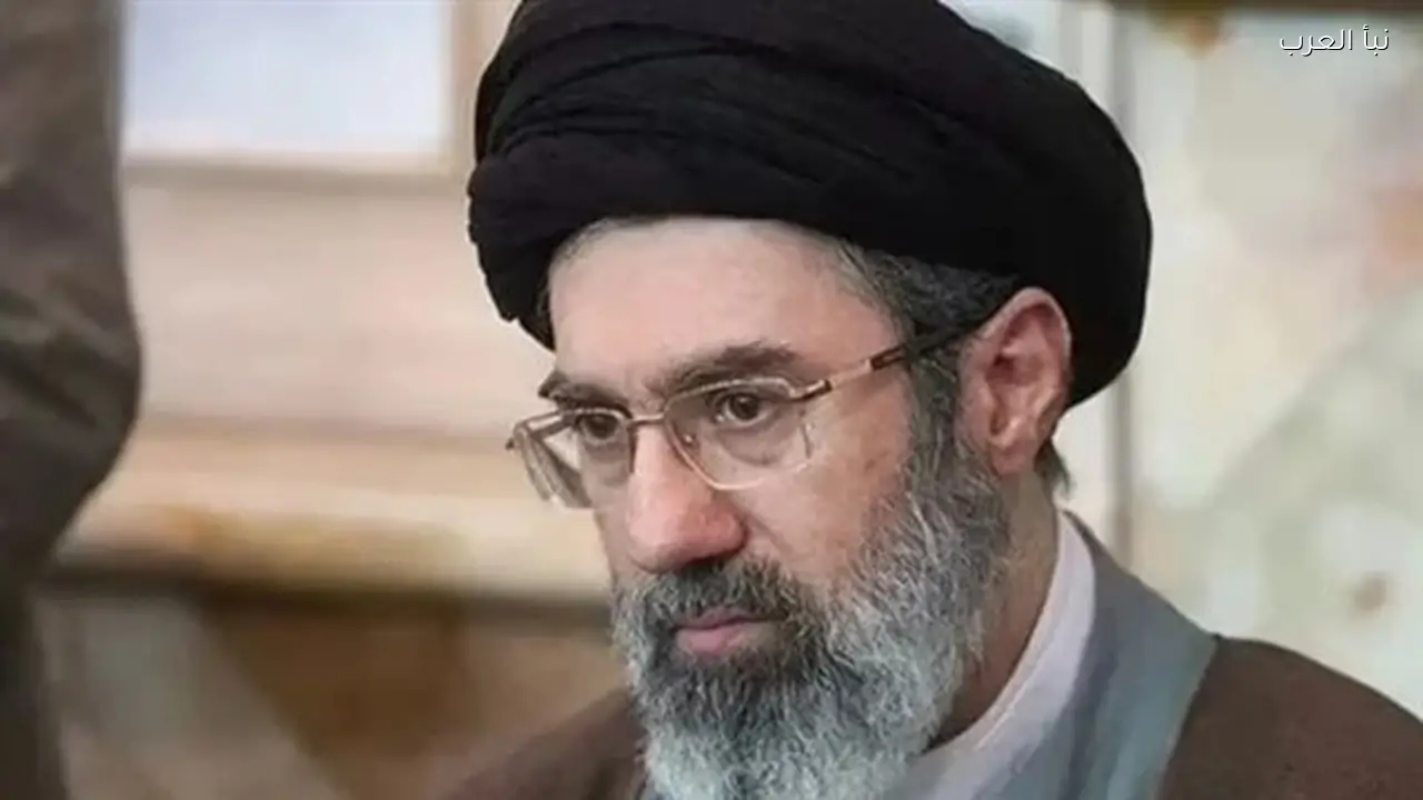 طهران تنفي مقتل مجتبى وتؤكد عدم وجوده أثناء الغارة الجوية