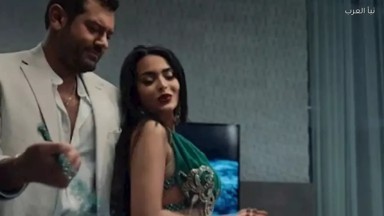 فيلم “السلم والثعبان 2” يثير الجدل بسبب 8 وظائف غريبة