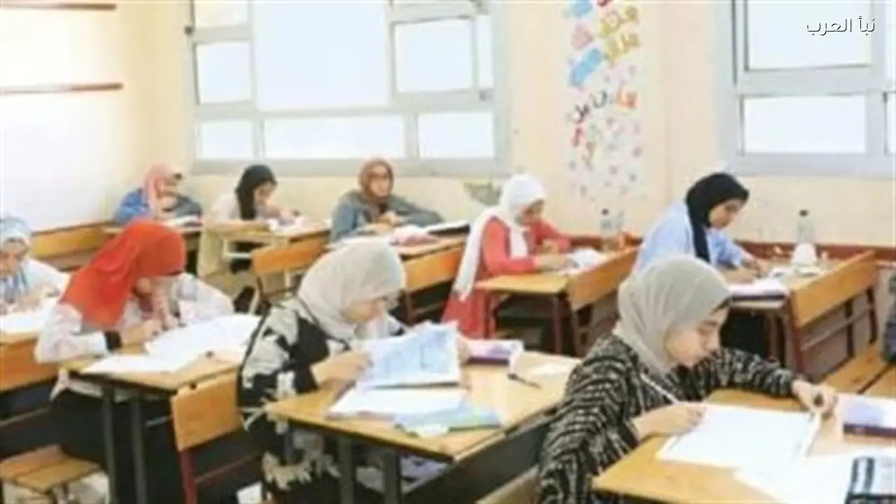 كيفية الحصول على 10 نماذج استرشادية لمواد الثانوية العامة 2026