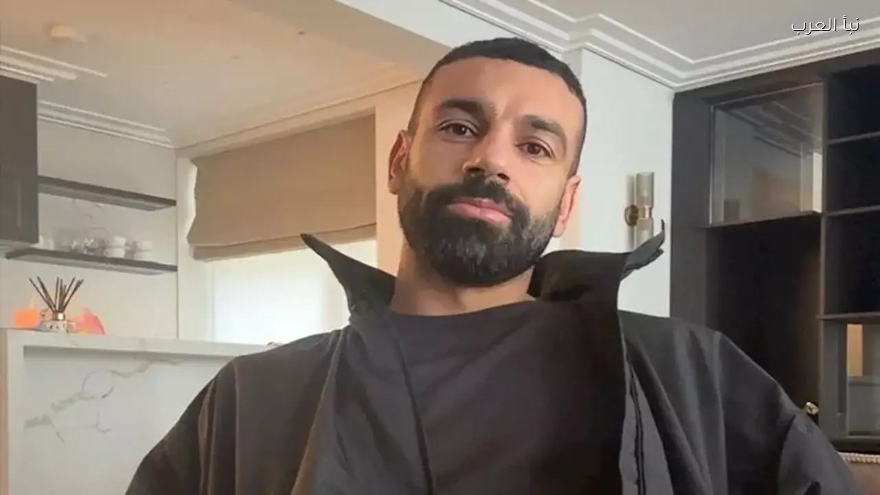 محمد صلاح يشارك الجماهير 4 صور جديدة مع ابنته كيان