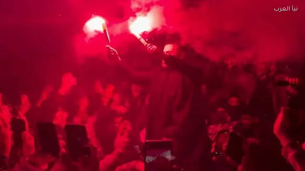 محمد عادل إمام يعلن انتهاء تصوير “الكينج” ويحتفل بالشماريخ