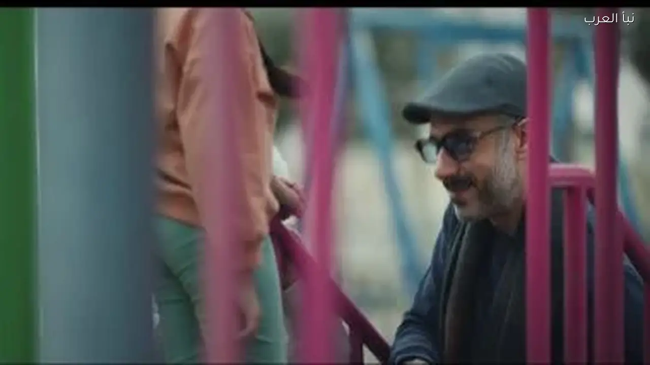 محمد فراج يمنح ابنته ساعة يد للتواصل معها في الحلقة 4 من أب ولكن