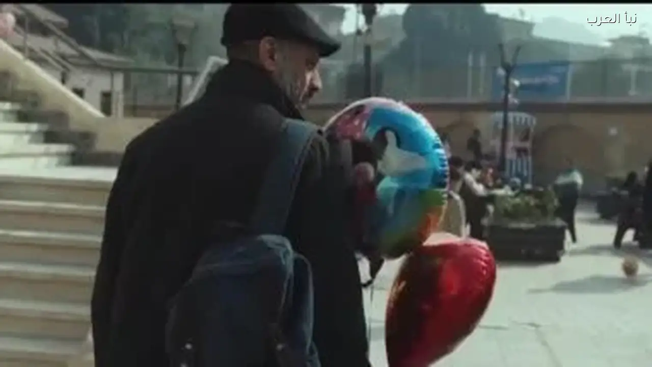 مدحت صالح يغني تتر بداية مسلسل “أب ولكن” في الحلقة الأولى