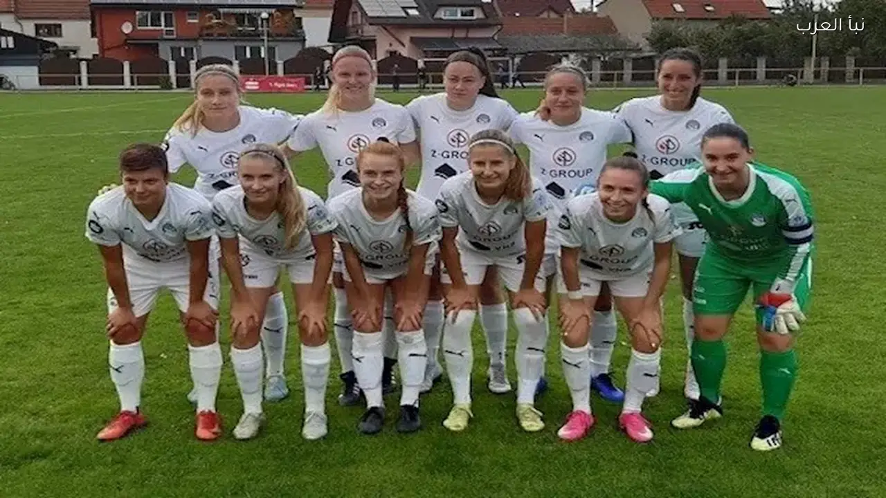 مطالبات بإيقاف مدرب تشيكي مدى الحياة بعد صور لاعبات في غرفة الملابس