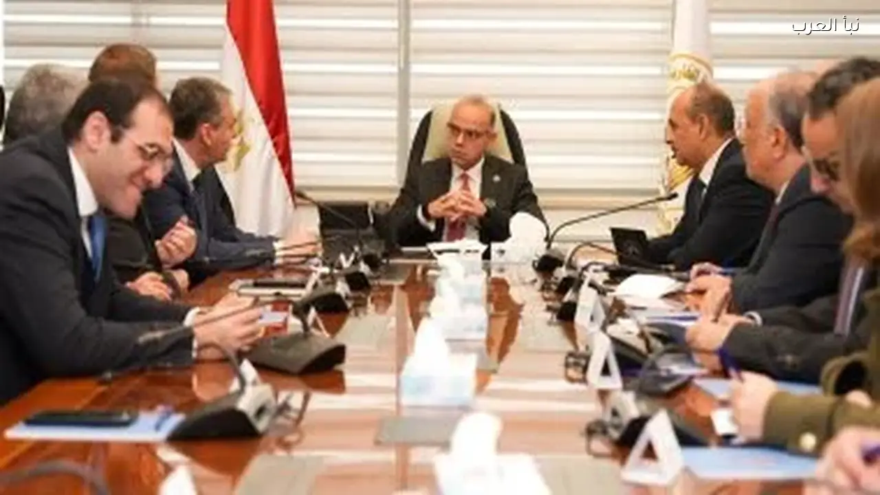 وزارة الاستثمار تبحث اليوم تطورات أول منطقة لإنتاج سيانيد الصوديوم